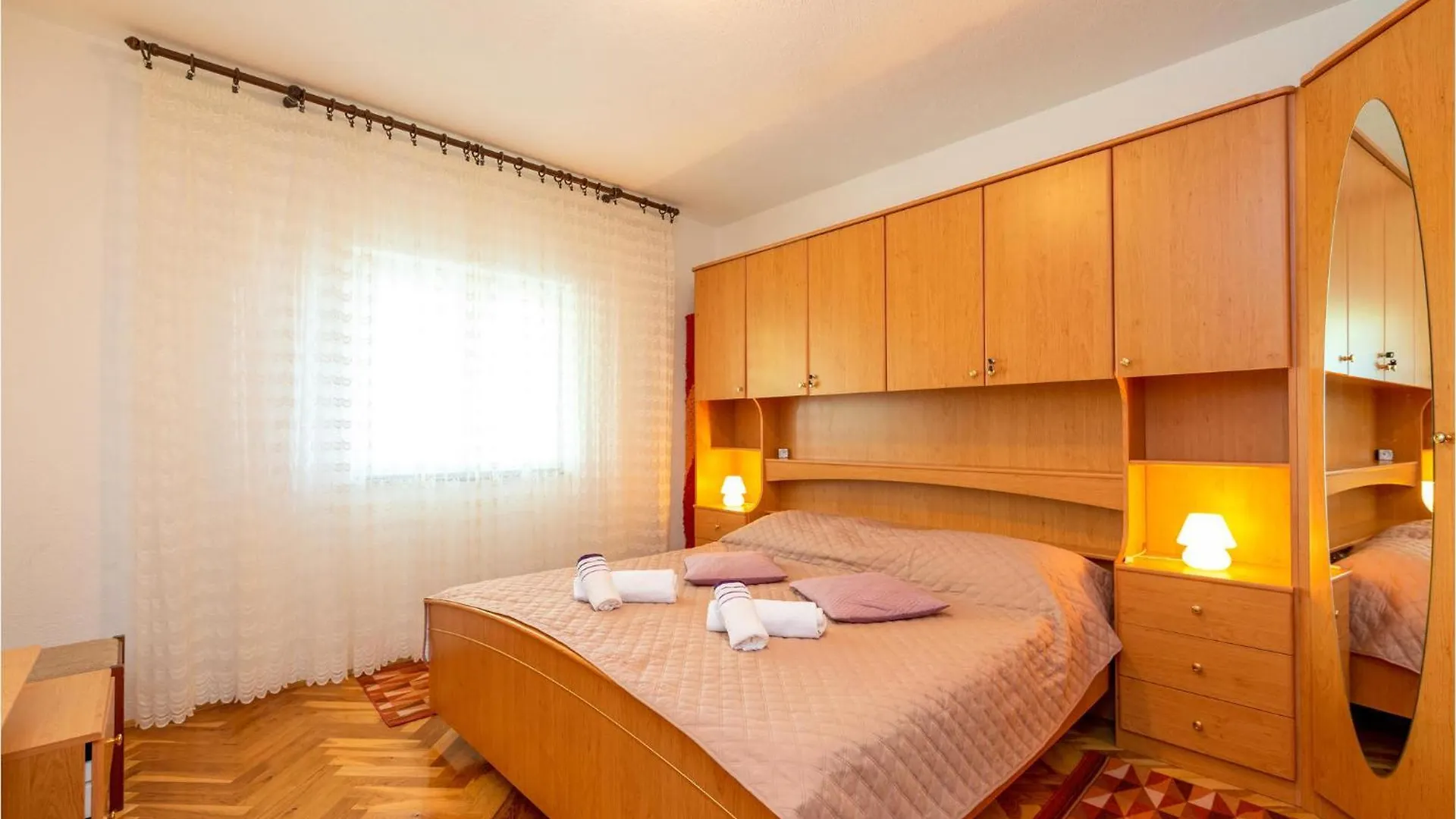 Lovely Apartment In Rovanjska With House Sea View