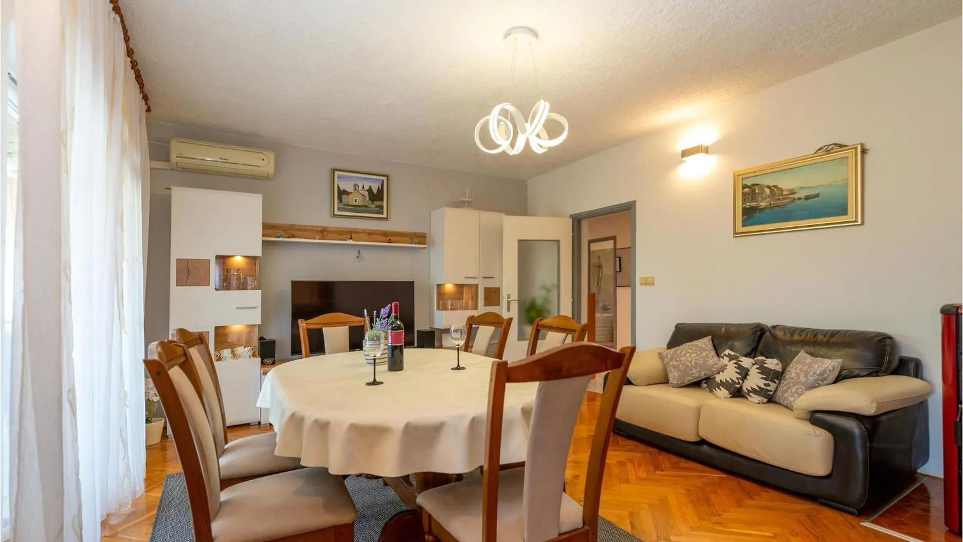 Lovely Apartment In Rovanjska With House Sea View